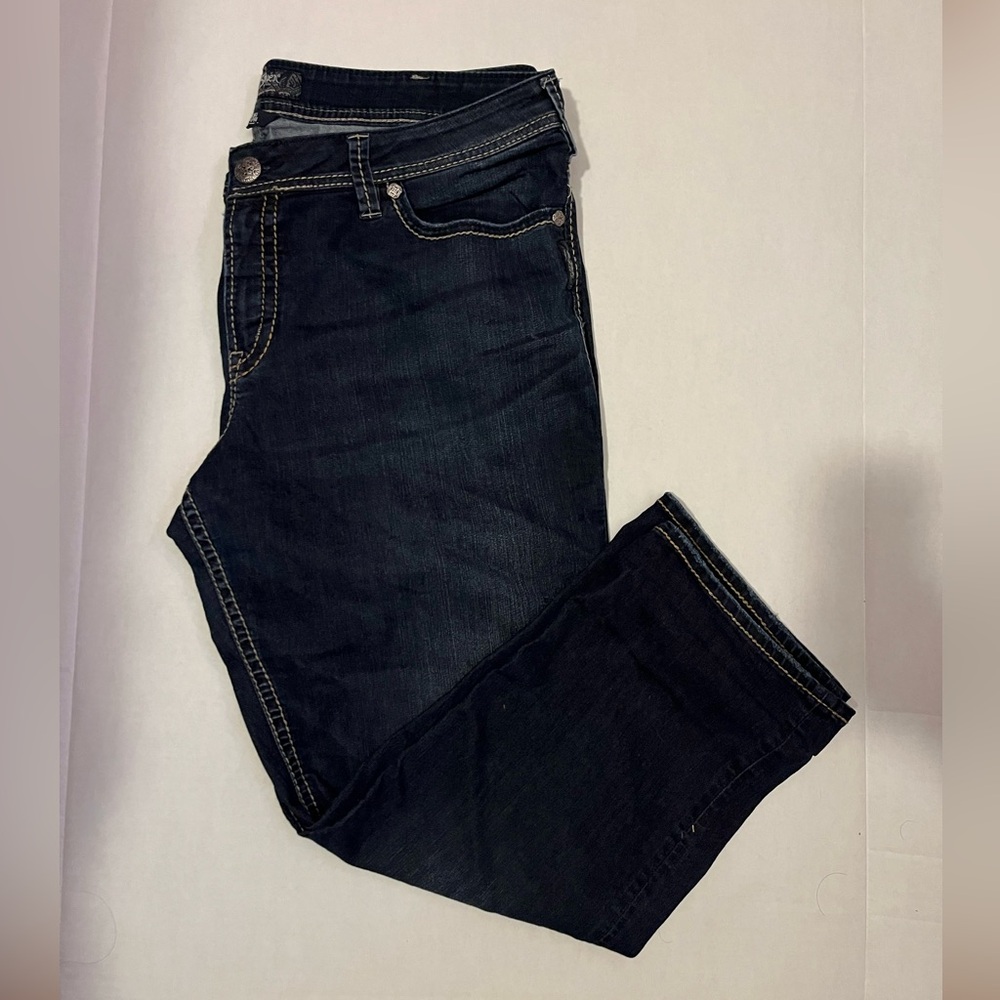 Silver dark wash capri jeans